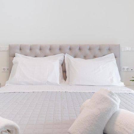 Narya Luxury Apartment コルフ島 エクステリア 写真