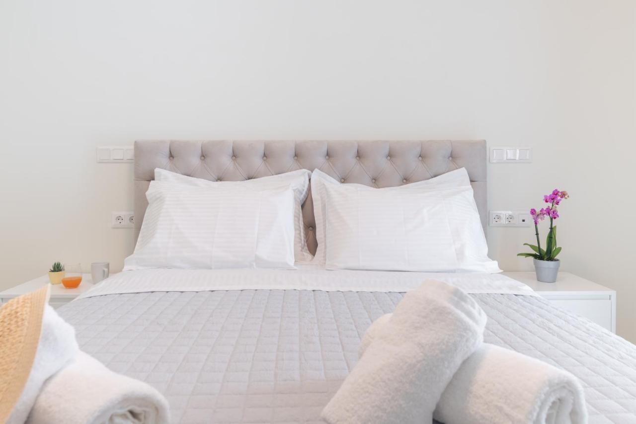 Narya Luxury Apartment コルフ島 エクステリア 写真